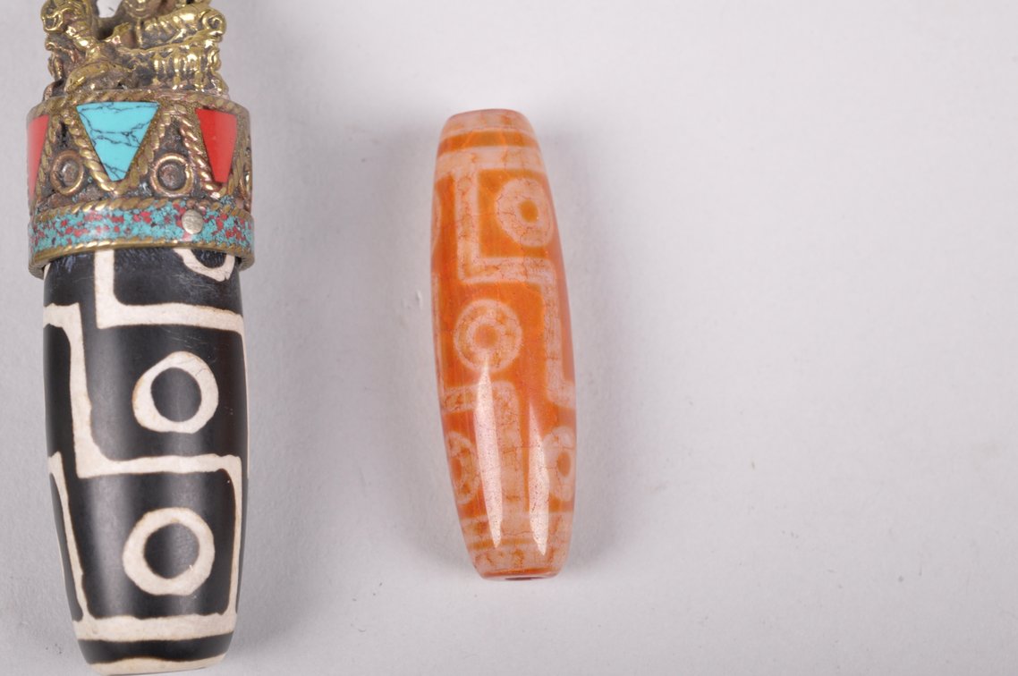 Four Chinese Tibetan Dzi Beads, photo 9 of 13
