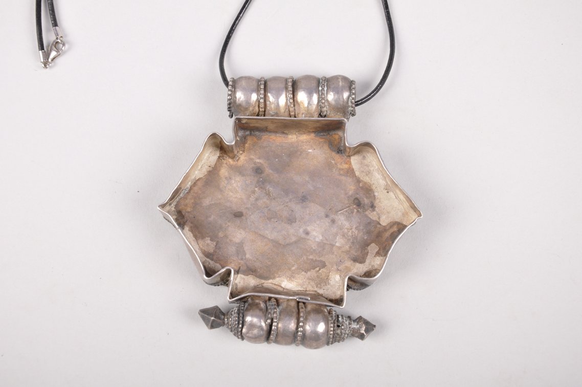 Gold and Coral Silver Indian Pendent, photo 4 of 8