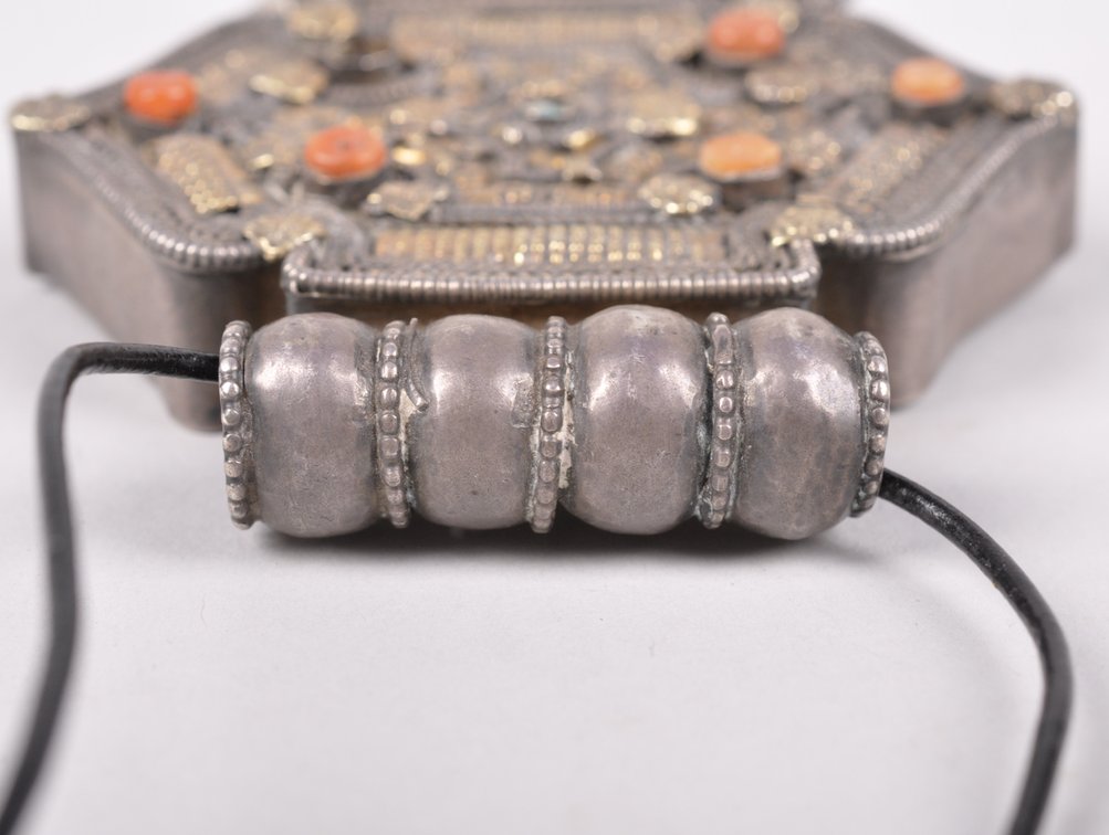 Gold and Coral Silver Indian Pendent, photo 7 of 8