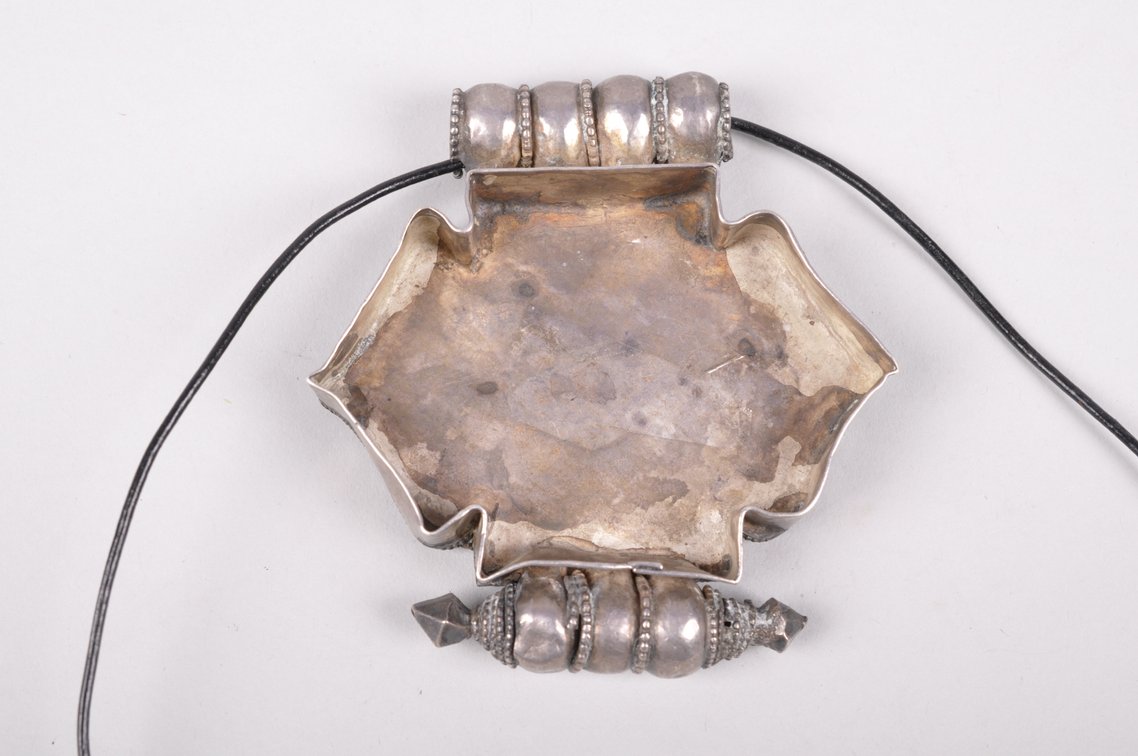 Gold and Coral Silver Indian Pendent, photo 8 of 8