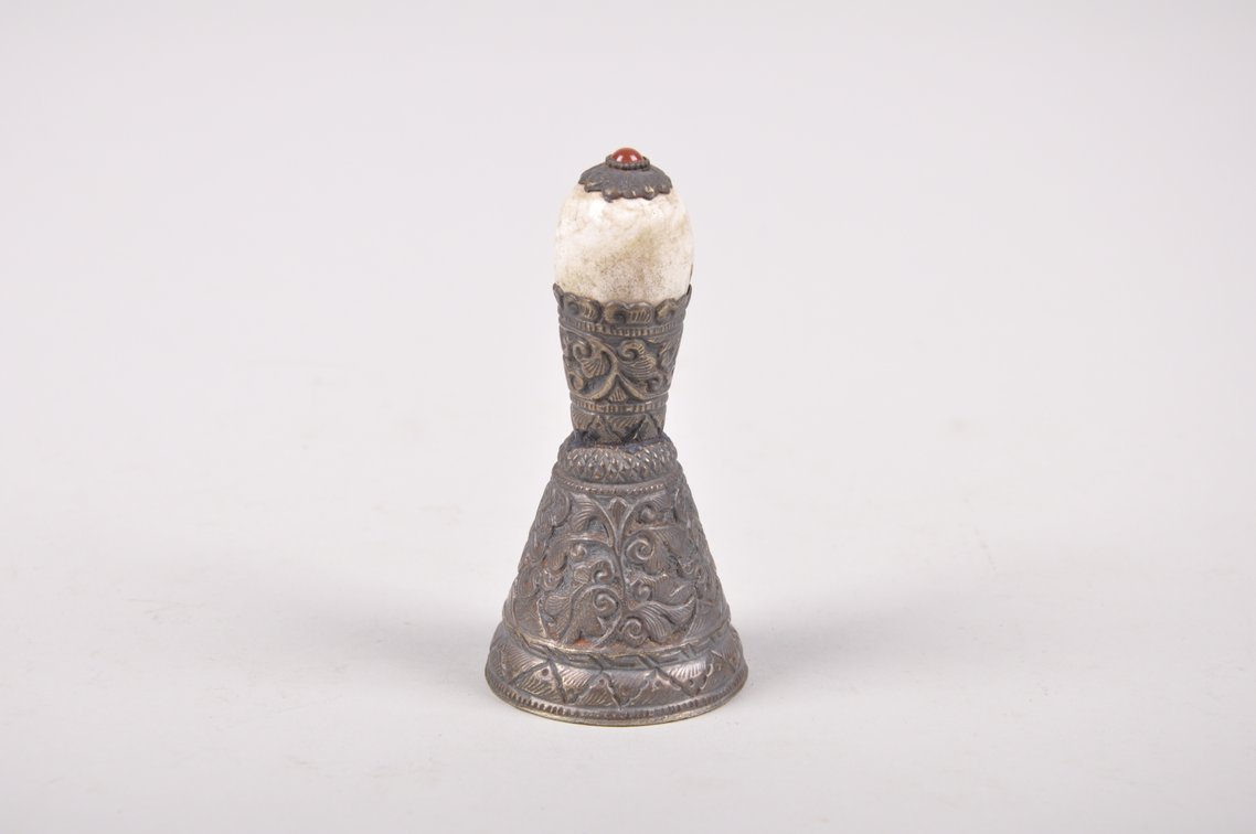 Tibetan Conch Shell  Shrine Altarpiece, photo 2 of 7