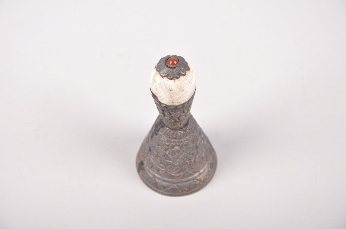 Tibetan Conch Shell  Shrine Altarpiece, photo 5 of 7
