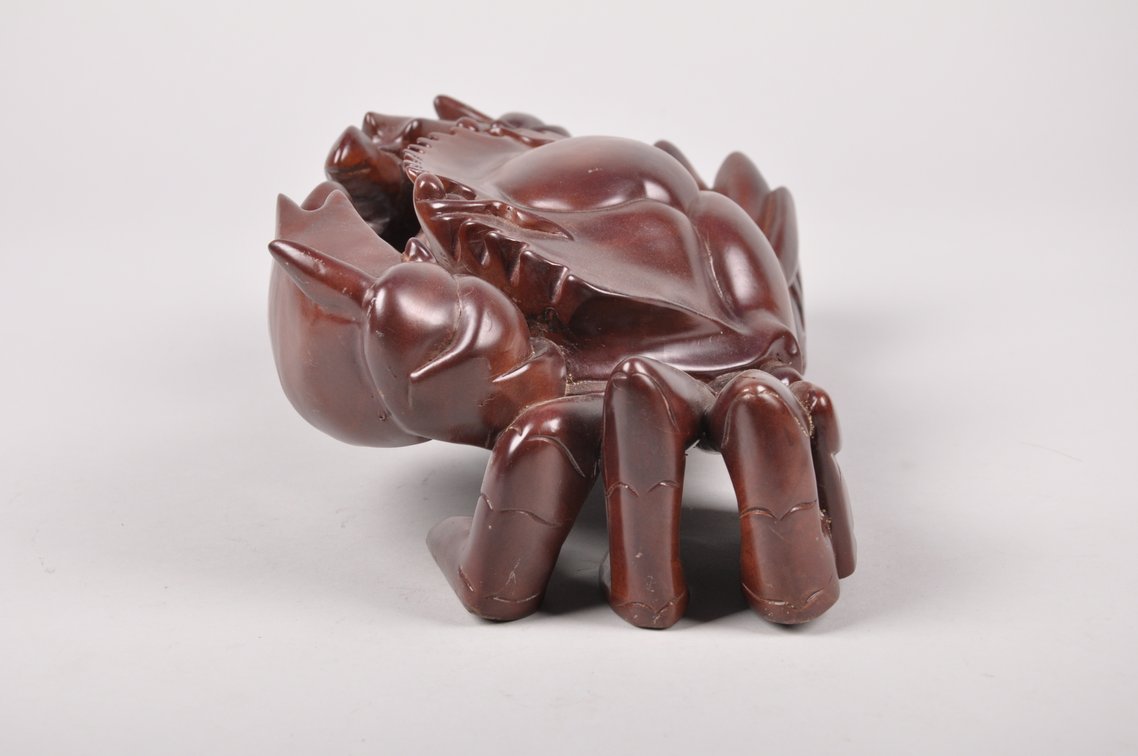Carved Wooden Teak or Mahogany Crabs, photo 5 of 17