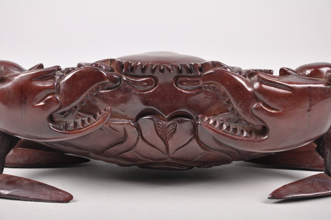 Carved Wooden Teak or Mahogany Crabs, photo 11 of 17