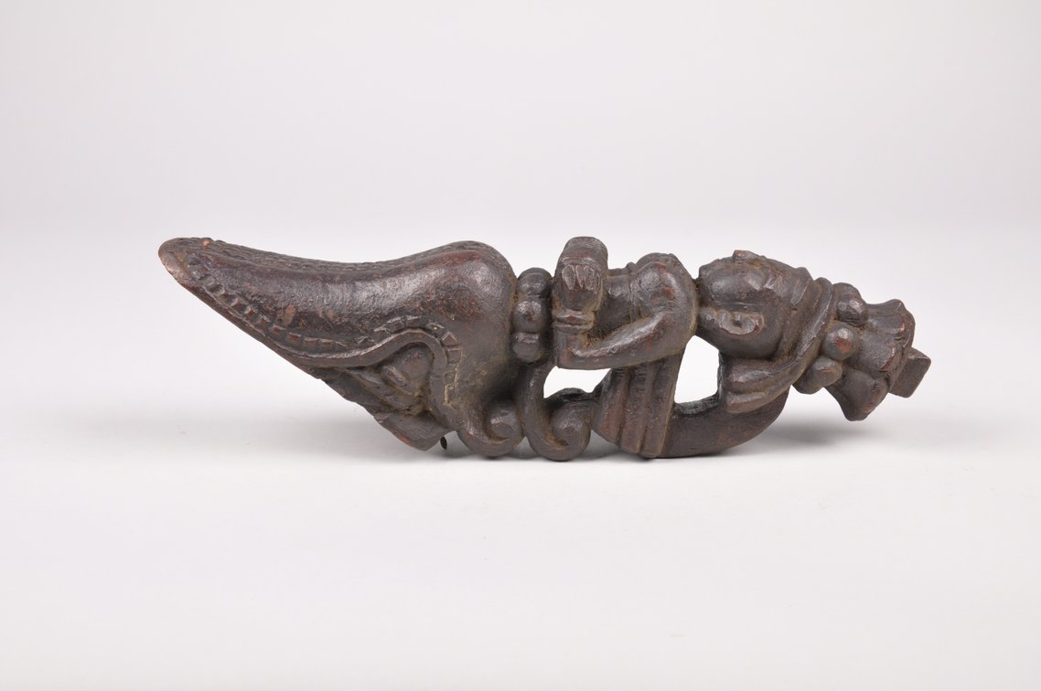 Deity Architectural Ornament 18th Century India, photo 4 of 7