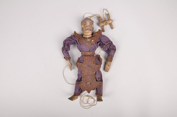 Root Carving and Yaksha Guradian Demon Puppet