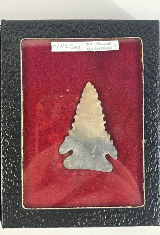 Pair Of Pine Tree Arrowheads, photo 3 of 9