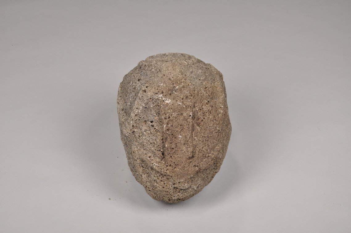 Lava Rock Carved Vessel, Nicoya Culture, photo 7 of 16
