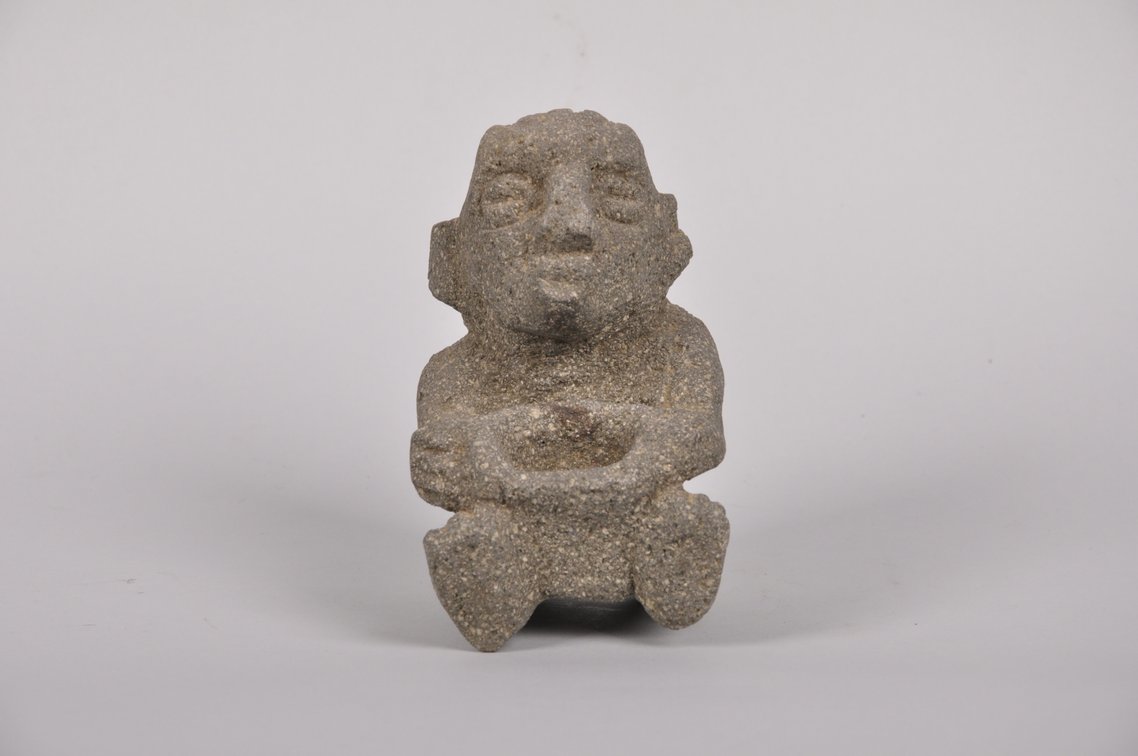 Pre Columbian Costa Rican Stone Figure with a Pot, photo 2 of 7