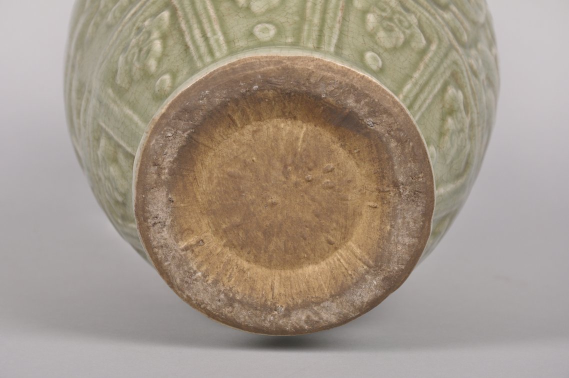 Chinese Green Celadon Porcelain Vase, photo 7 of 7