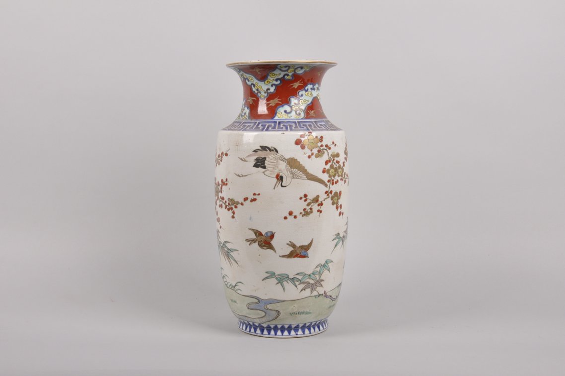 Japanese Meiji Period Porcelain Crane Vase, photo 3 of 9