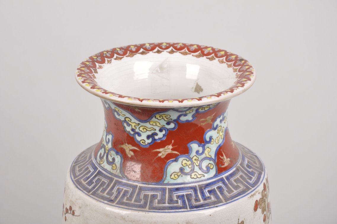 Japanese Meiji Period Porcelain Crane Vase, photo 7 of 9