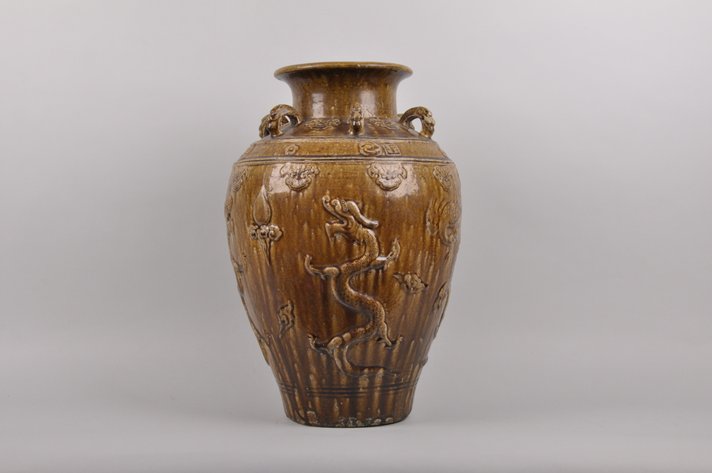 16th or 17th Century Chinese Brown Glazed Martaban Jar