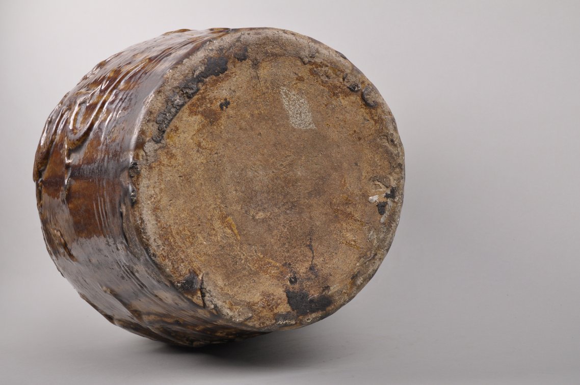 16th or 17th Century Chinese Brown Glazed Martaban Jar, photo 8 of 8