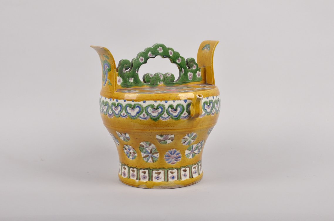Chinese Sancai Water Pot, photo 2 of 9