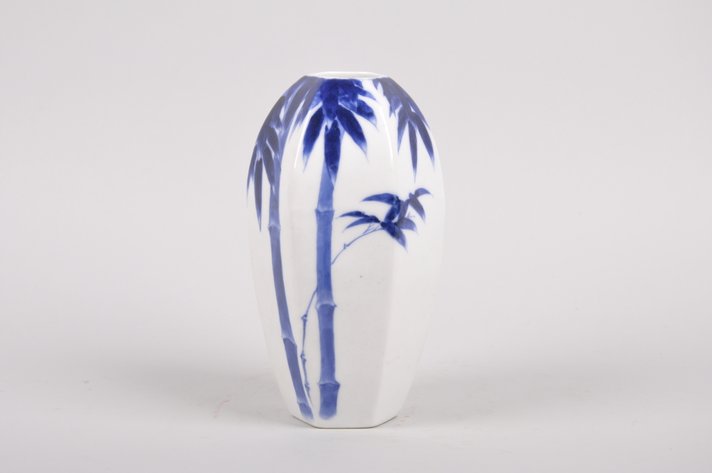 Tominaga Genroku, Bamboo Porcelain Vase
