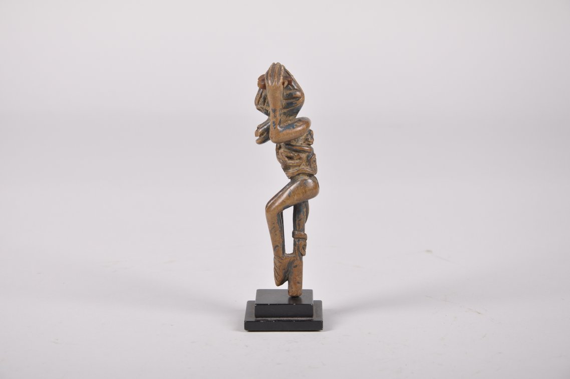 Guatemalan Wood Monkey Slingshot, photo 3 of 7