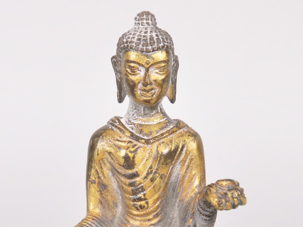 Shakyamuni Bronze Buddha Sculpture, photo 3 of 8