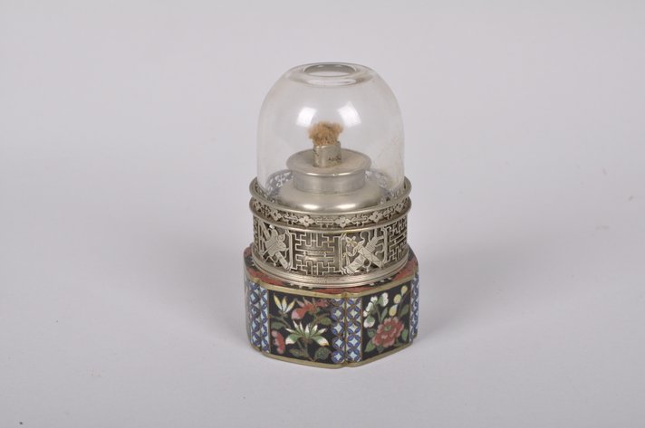 Chinese Cloisonne Table Top Oil Lamp