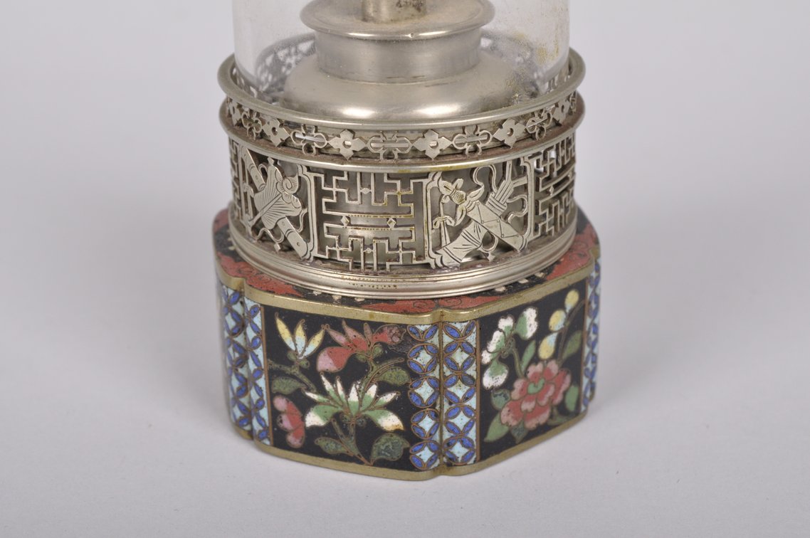 Chinese Cloisonne Table Top Oil Lamp, photo 2 of 8