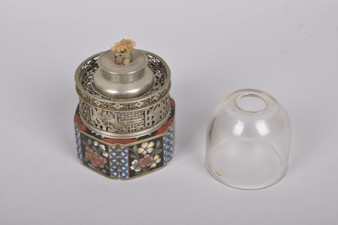 Chinese Cloisonne Table Top Oil Lamp, photo 5 of 8