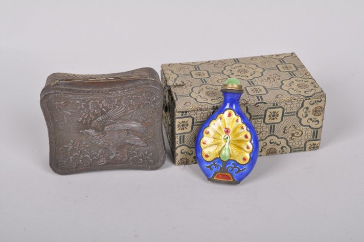 Chinese Snuff Bottle and Snuff Box