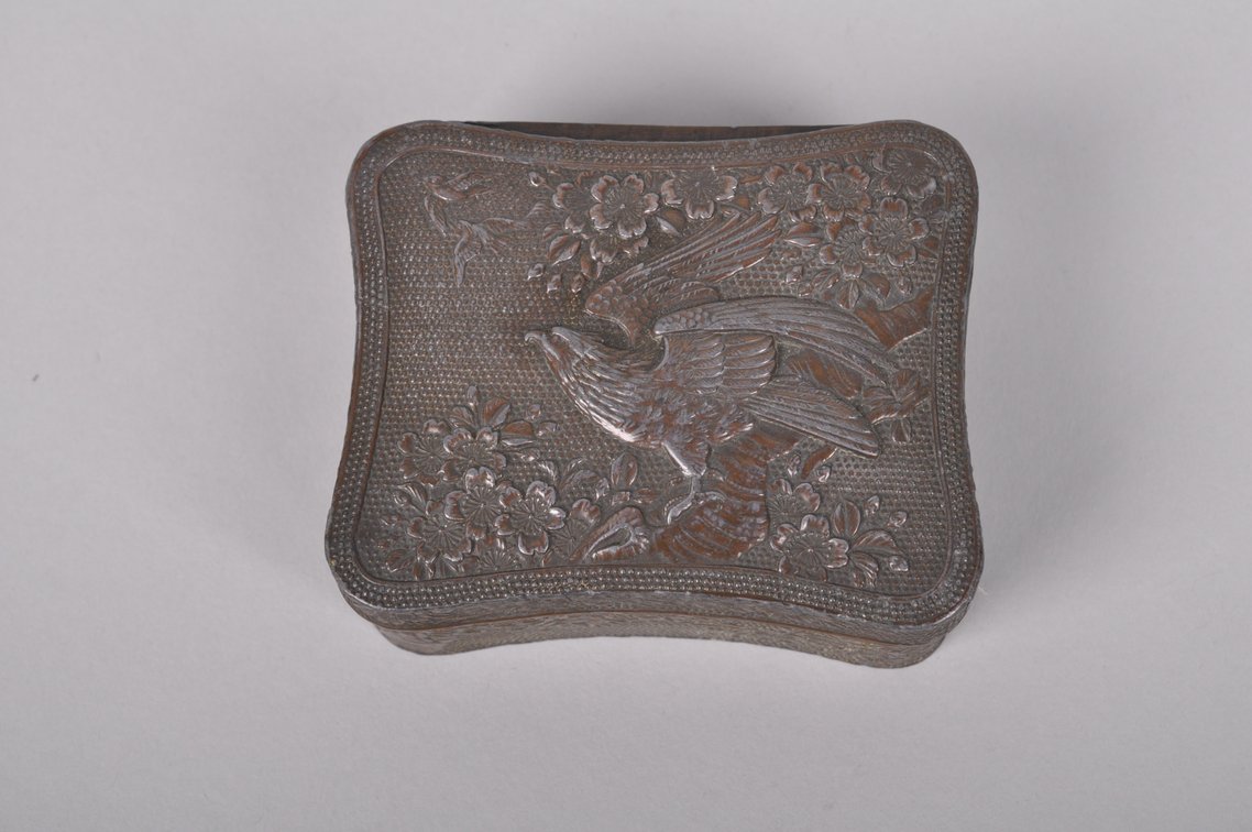 Chinese Snuff Bottle and Snuff Box, photo 10 of 17