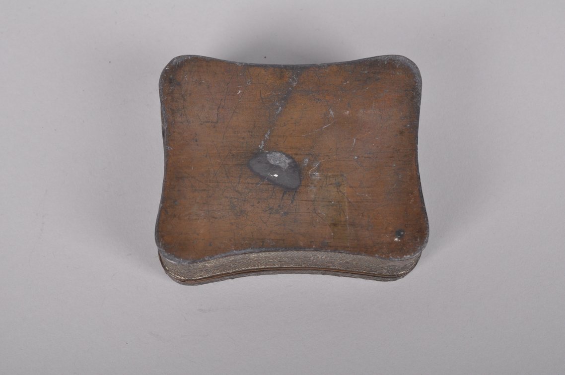 Chinese Snuff Bottle and Snuff Box, photo 17 of 17
