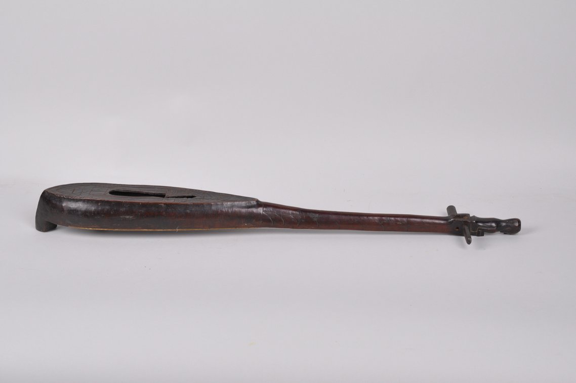 Indonesian Wooden Batak Kulcapi lute and a Nepal Drum, photo 14 of 18