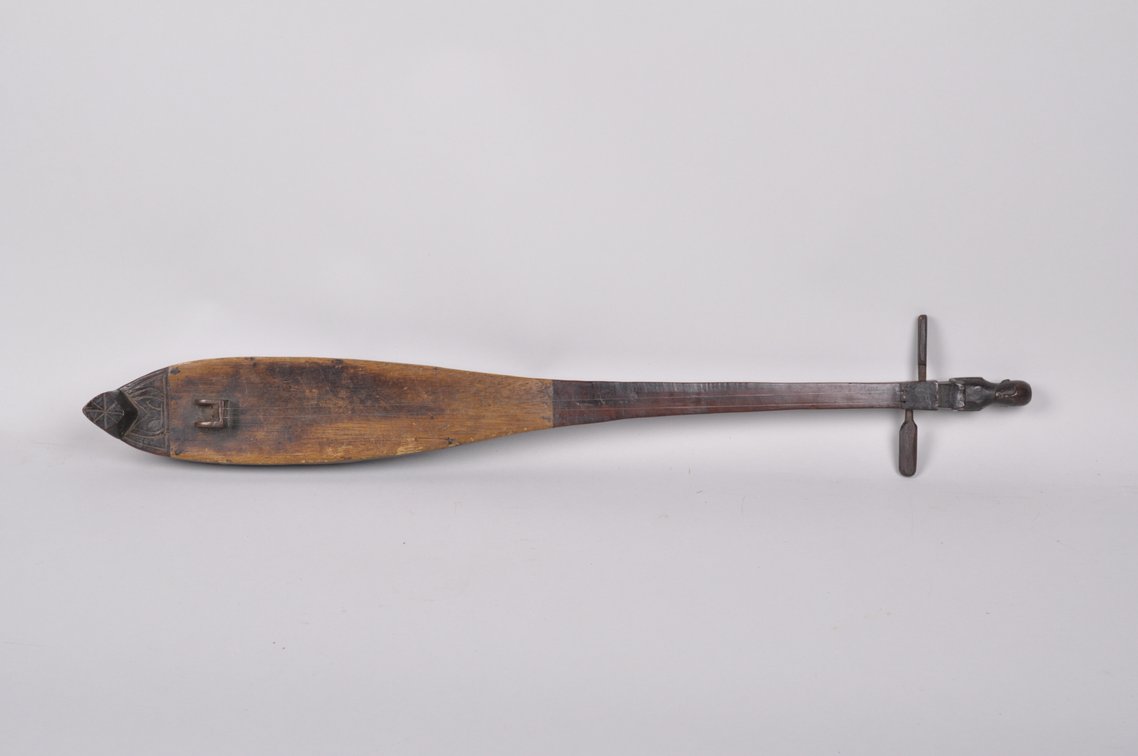 Indonesian Wooden Batak Kulcapi lute and a Nepal Drum, photo 10 of 18