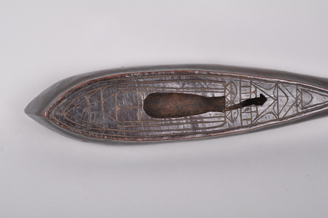 Indonesian Wooden Batak Kulcapi lute and a Nepal Drum, photo 16 of 18