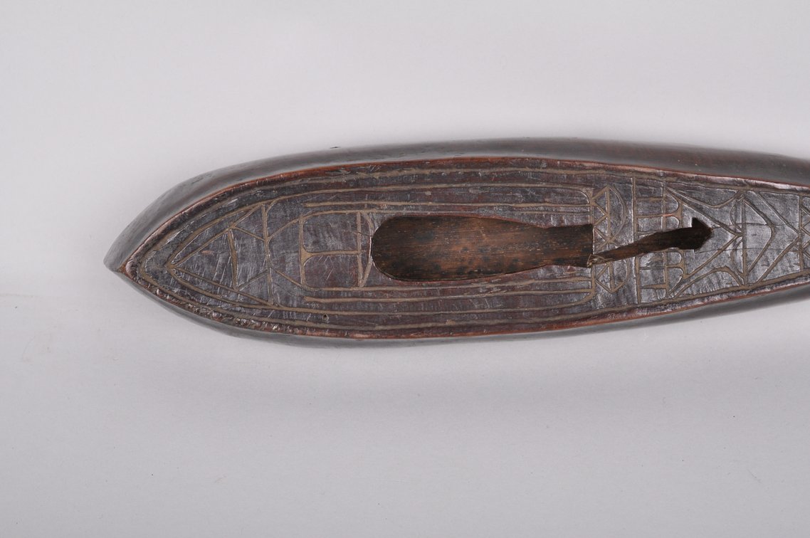 Indonesian Wooden Batak Kulcapi lute and a Nepal Drum, photo 17 of 18