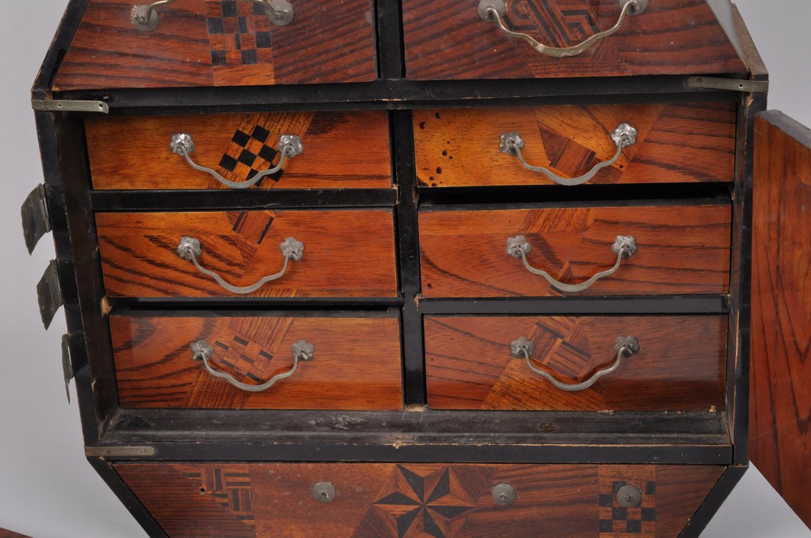 Tansu Jewelry Chest, 18th Century, photo 11 of 20