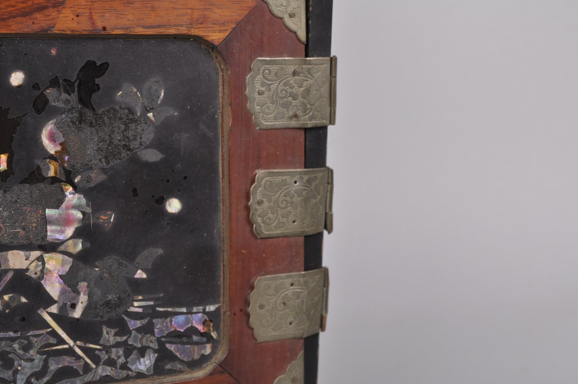 Tansu Jewelry Chest, 18th Century, photo 13 of 20