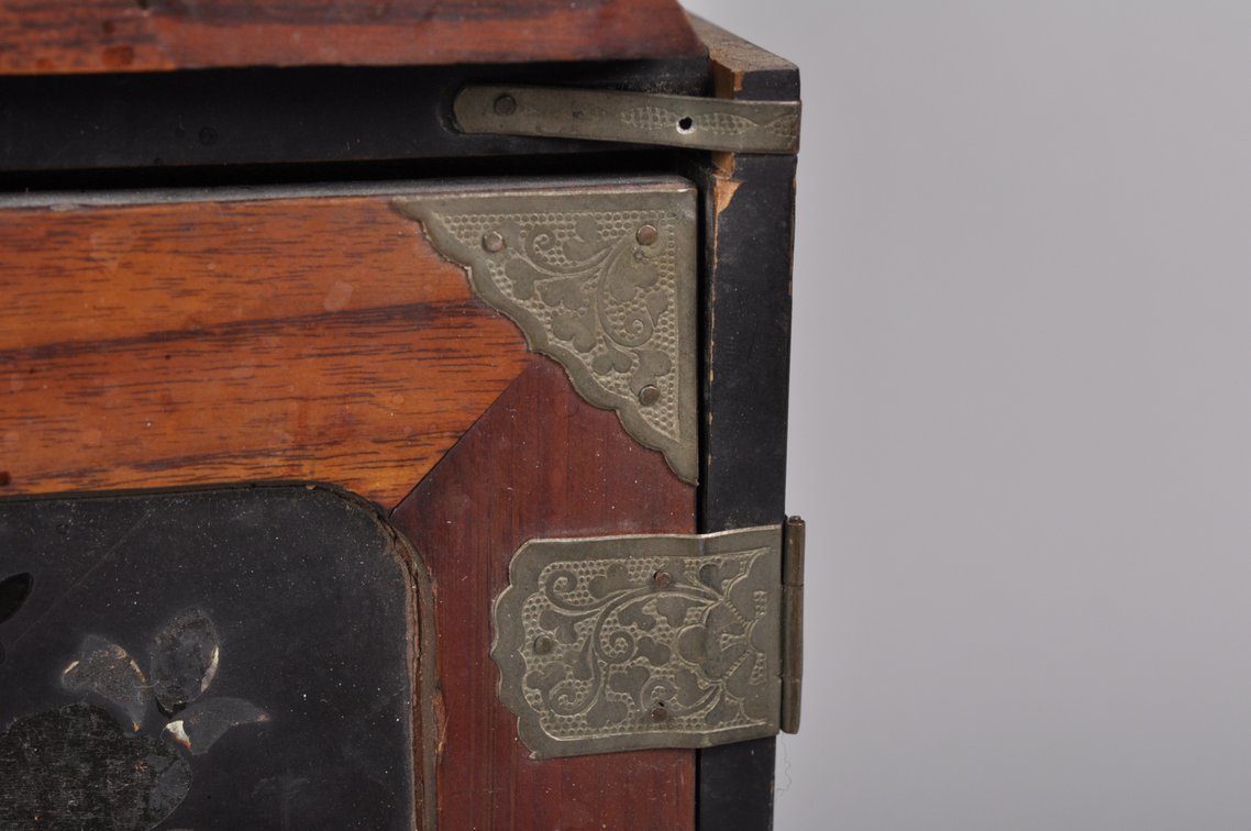Tansu Jewelry Chest, 18th Century, photo 14 of 20