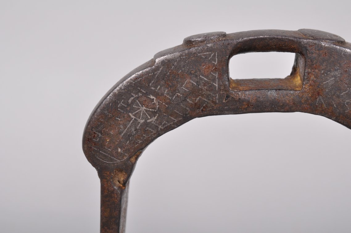 Pair of Bronze Horse Stirrups with Silver Etched Designs, photo 6 of 16