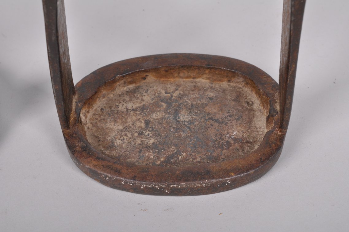 Pair of Bronze Horse Stirrups with Silver Etched Designs, photo 8 of 16