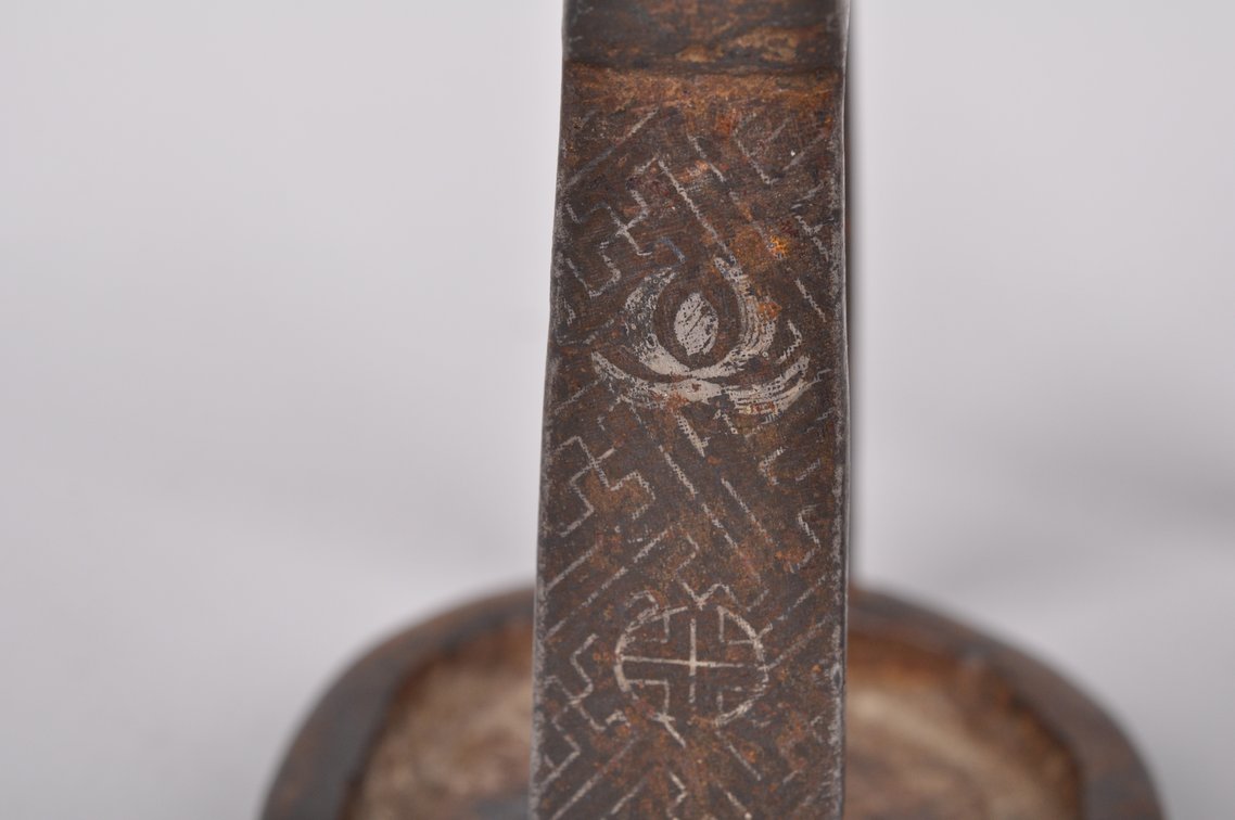Pair of Bronze Horse Stirrups with Silver Etched Designs, photo 12 of 16