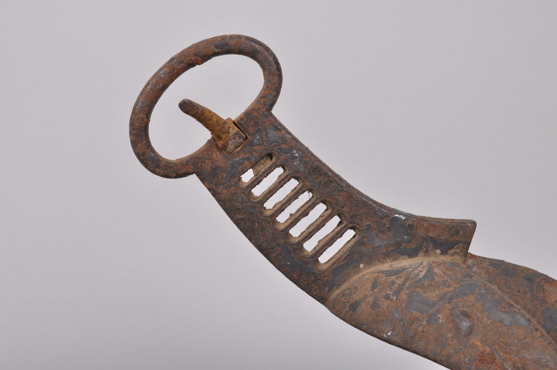 Pair of Japanese Samurai Abumi Stirrups, photo 6 of 16