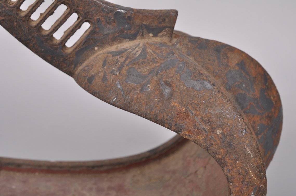 Pair of Japanese Samurai Abumi Stirrups, photo 7 of 16