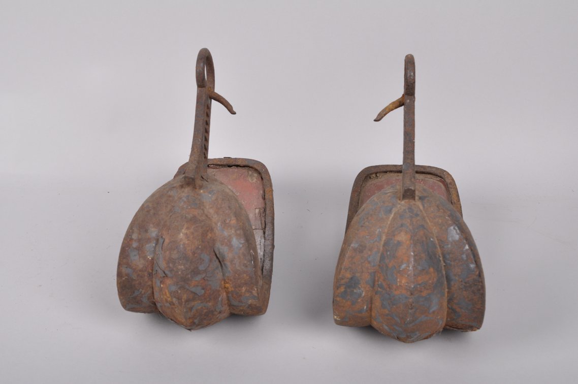 Pair of Japanese Samurai Abumi Stirrups, photo 12 of 16