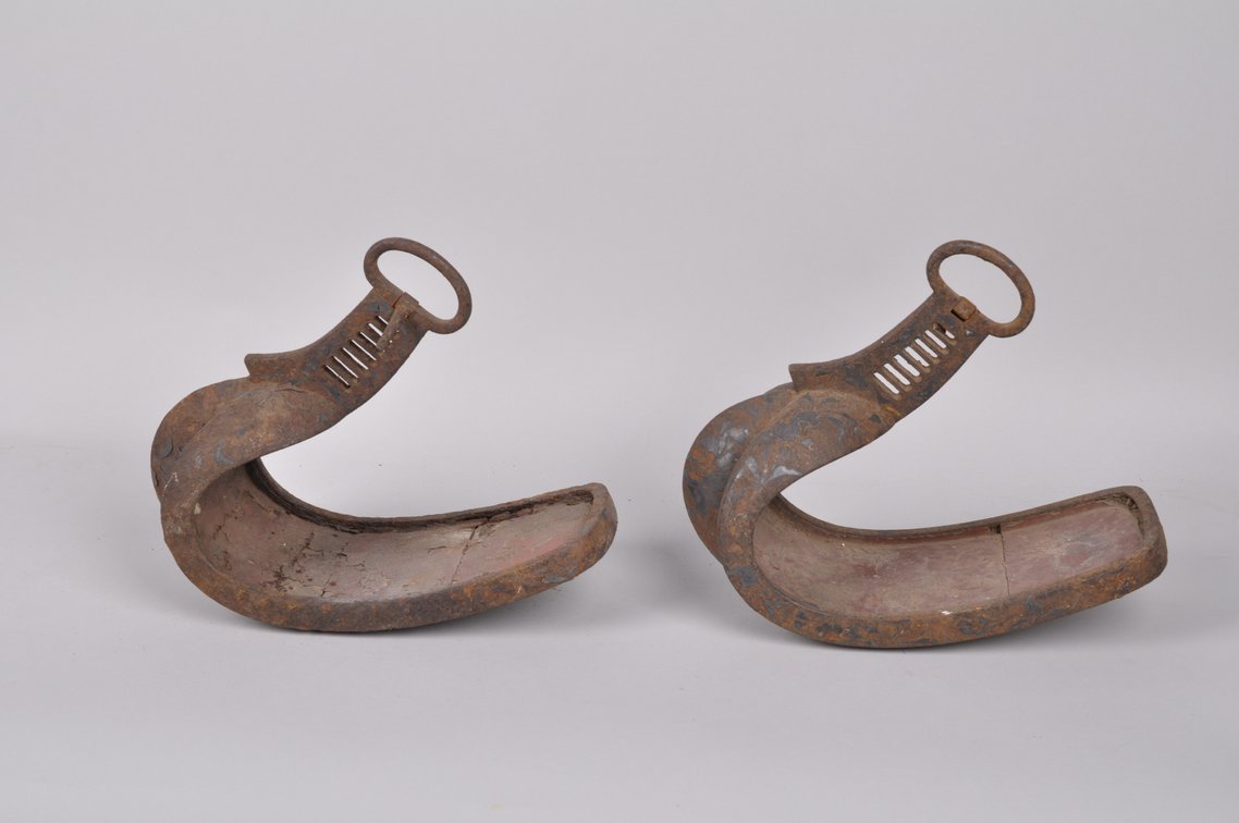 Pair of Japanese Samurai Abumi Stirrups, photo 10 of 16