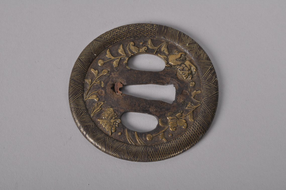 Tsuba with Certificate of Authenticity, photo 3 of 12