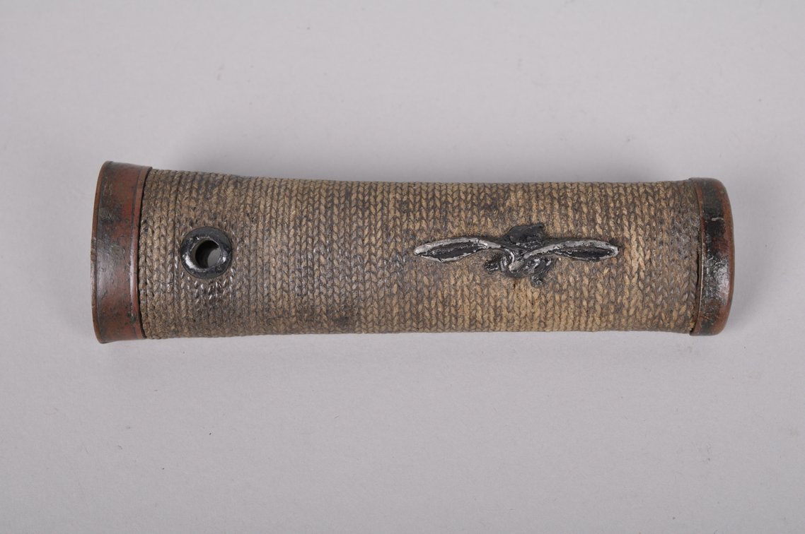 Sword Handle, Tsuba, and Seppa's, photo 2 of 10