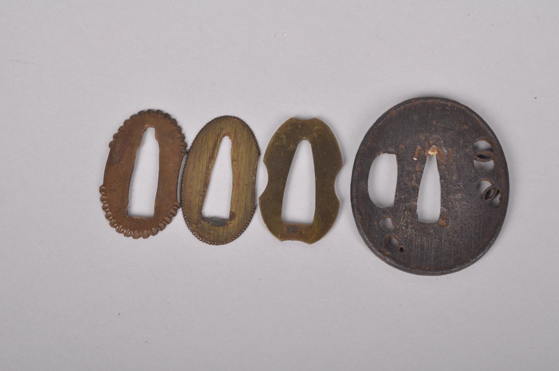 Sword Handle, Tsuba, and Seppa's, photo 6 of 10