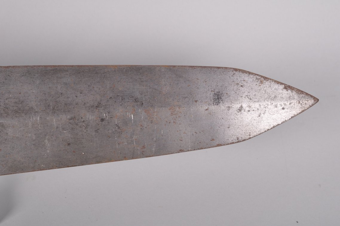 Chinese Double Edged Spear Sword, photo 6 of 12