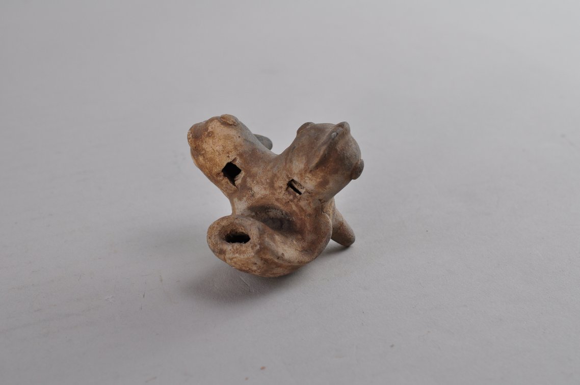 Pre-Columbian Zoomorphic Pottery Double Whistle - Two Headed Bird, photo 16 of 17