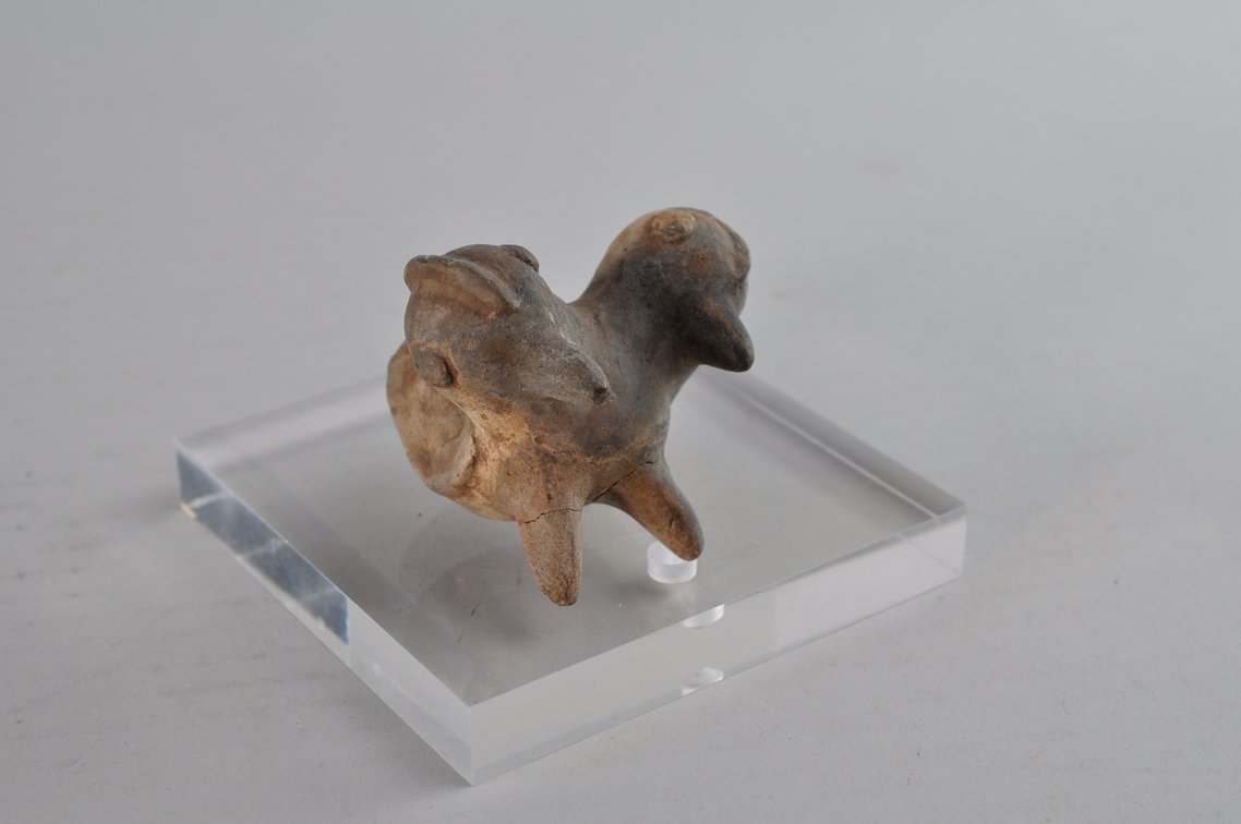 Pre-Columbian Zoomorphic Pottery Double Whistle - Two Headed Bird, photo 10 of 17