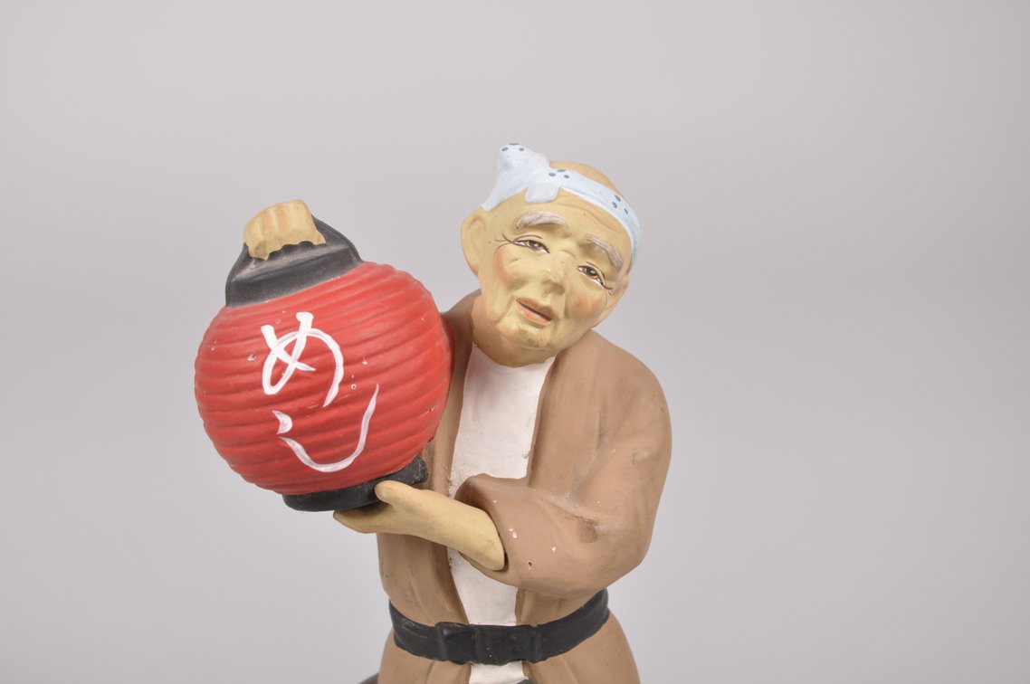 Six Hakata Statues with Lanterns, photo 5 of 13