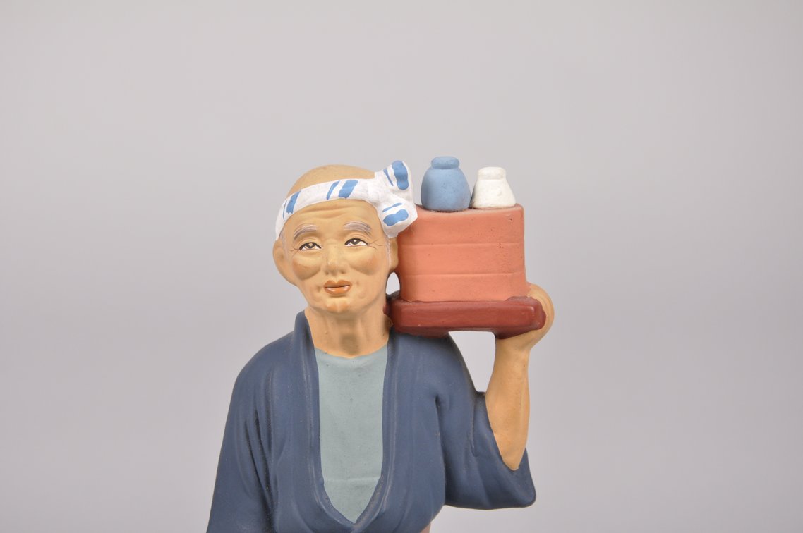 Six Hakata Statues with Lanterns, photo 3 of 13